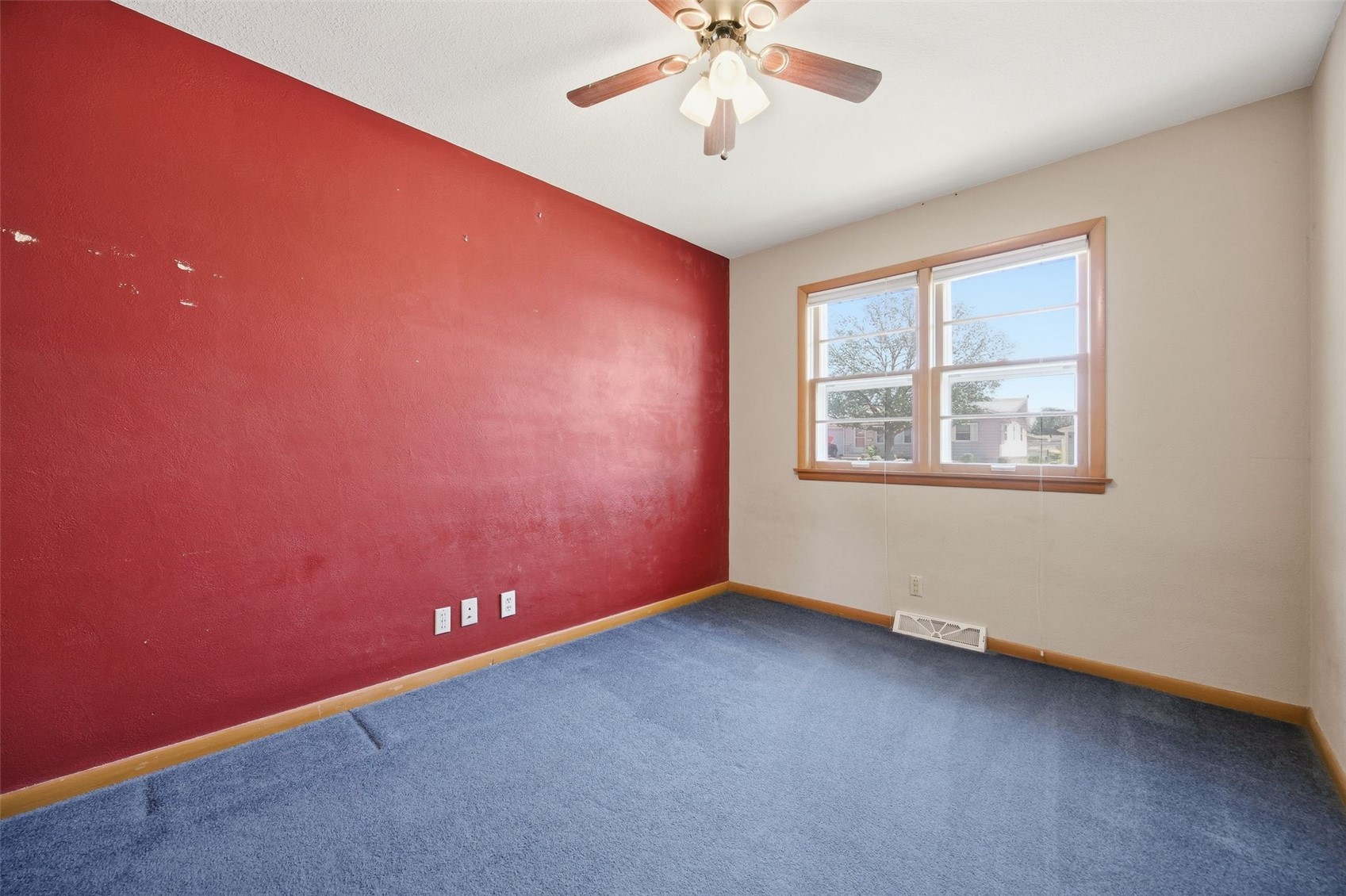 2448 Teresa Drive SW Cedar Rapids IA 52404