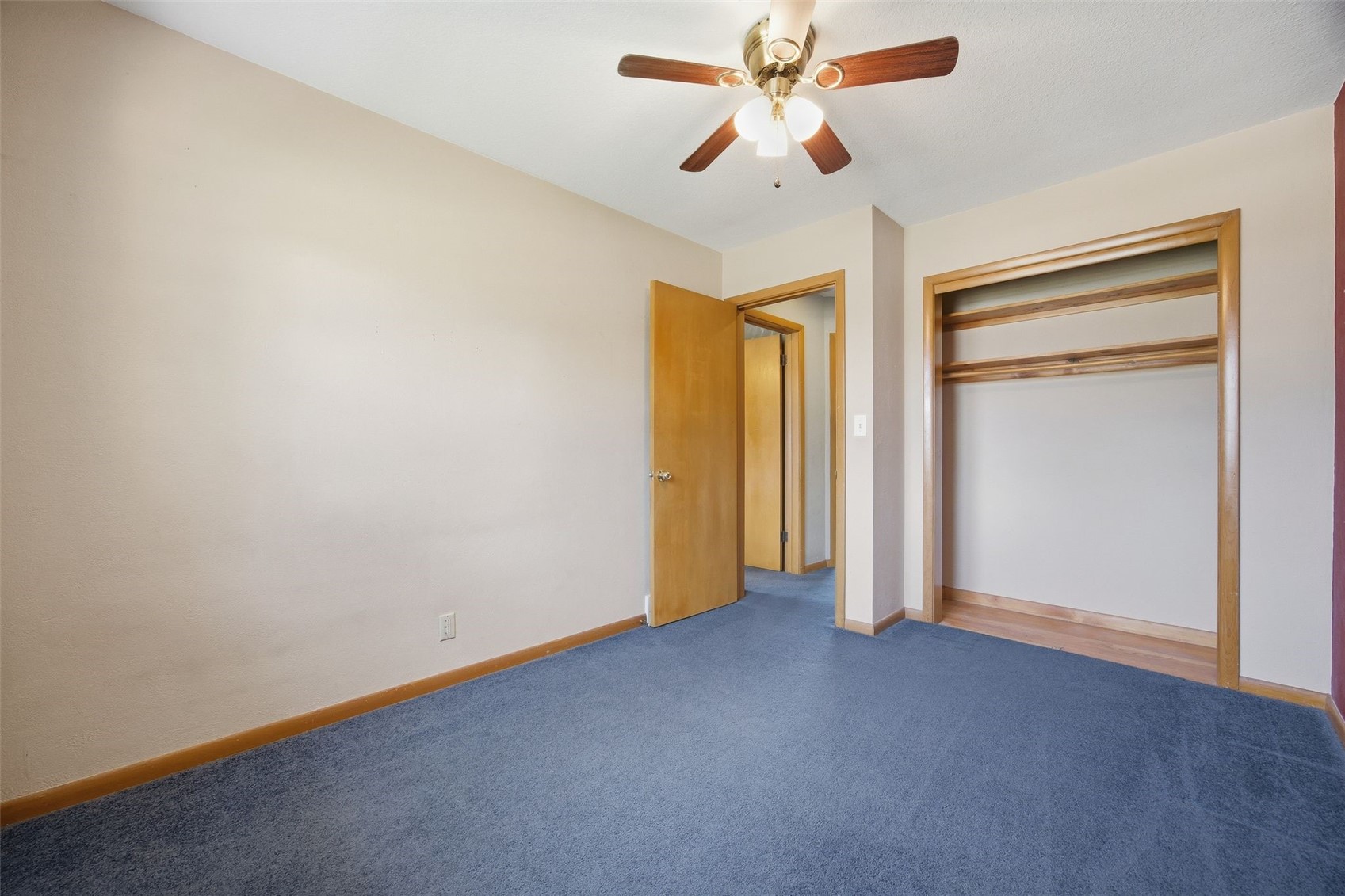 2448 Teresa Drive SW Cedar Rapids IA 52404