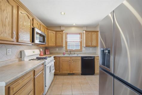 2448 Teresa Drive SW Cedar Rapids IA 52404