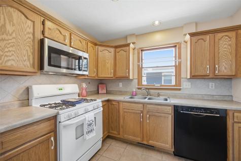 2448 Teresa Drive SW Cedar Rapids IA 52404