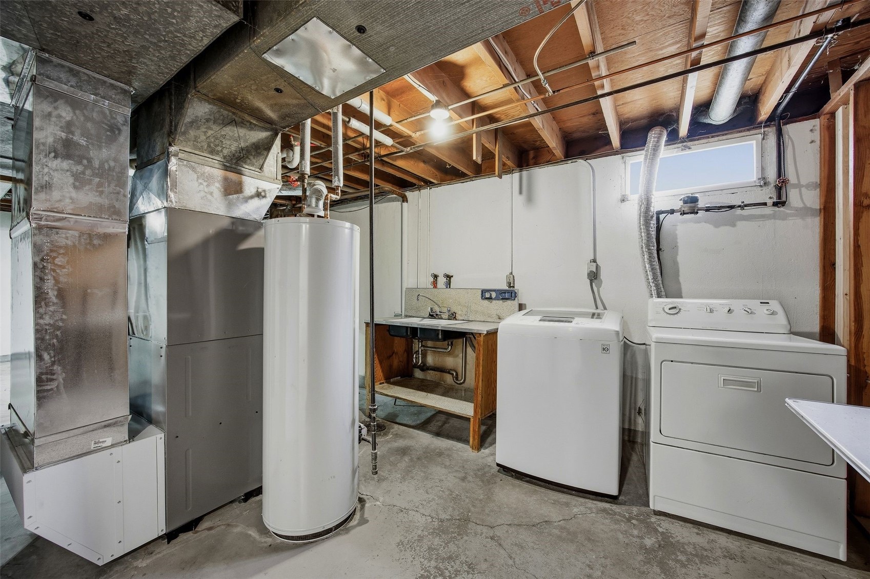 3858 Terrace Hill Drive NE Cedar Rapids IA 52402