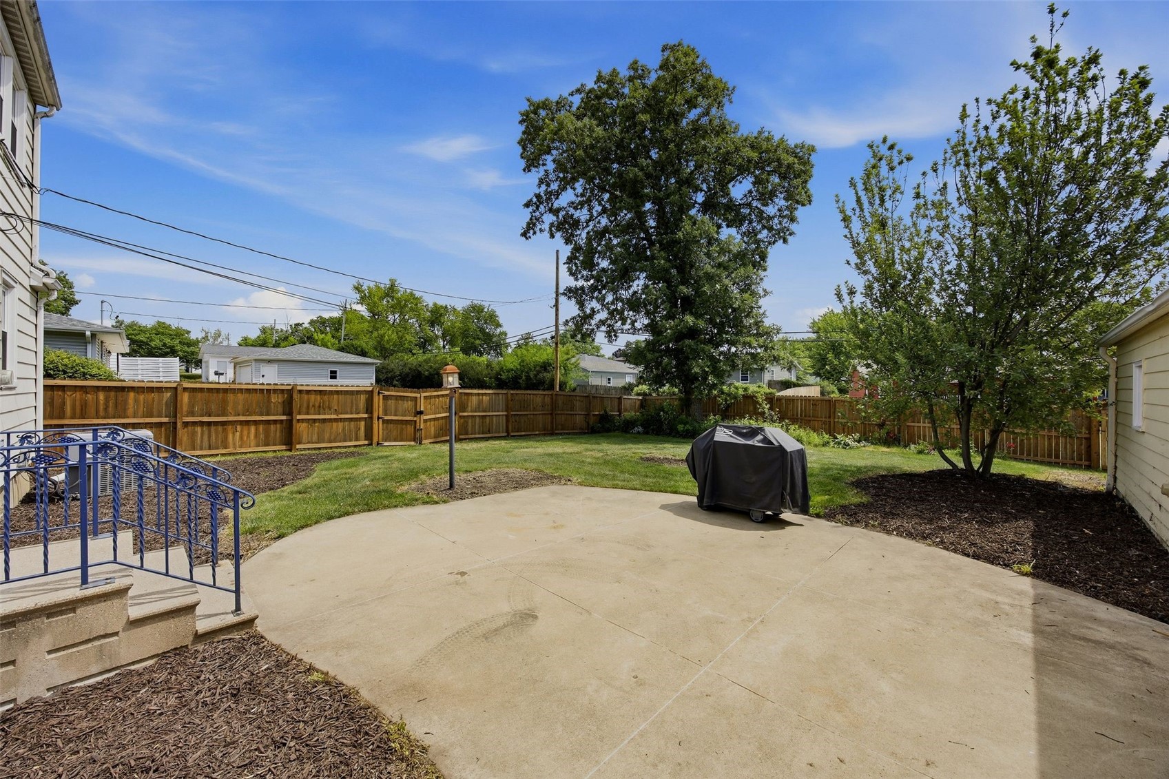 3858 Terrace Hill Drive NE Cedar Rapids IA 52402