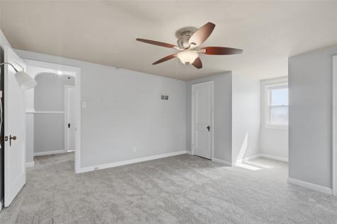 132 38th Street NE Cedar Rapids IA 52402