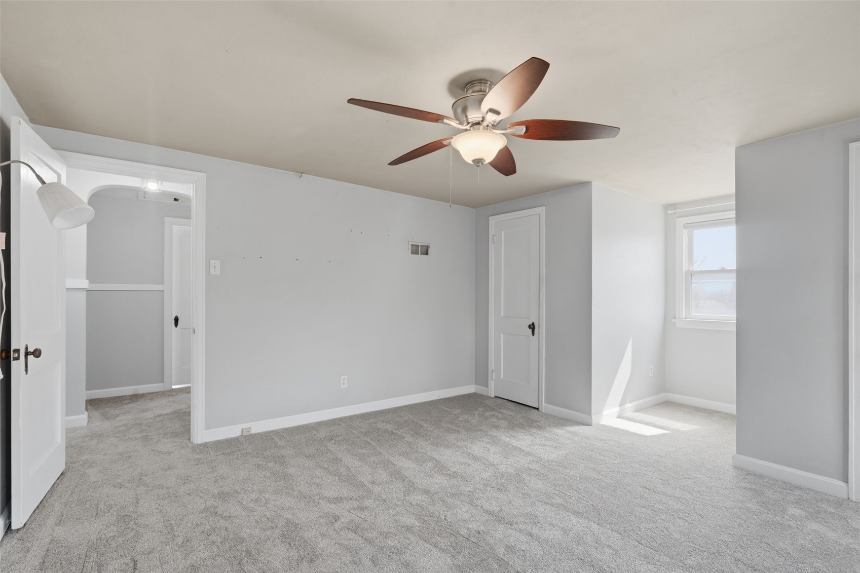 132 38th Street NE Cedar Rapids IA 52402