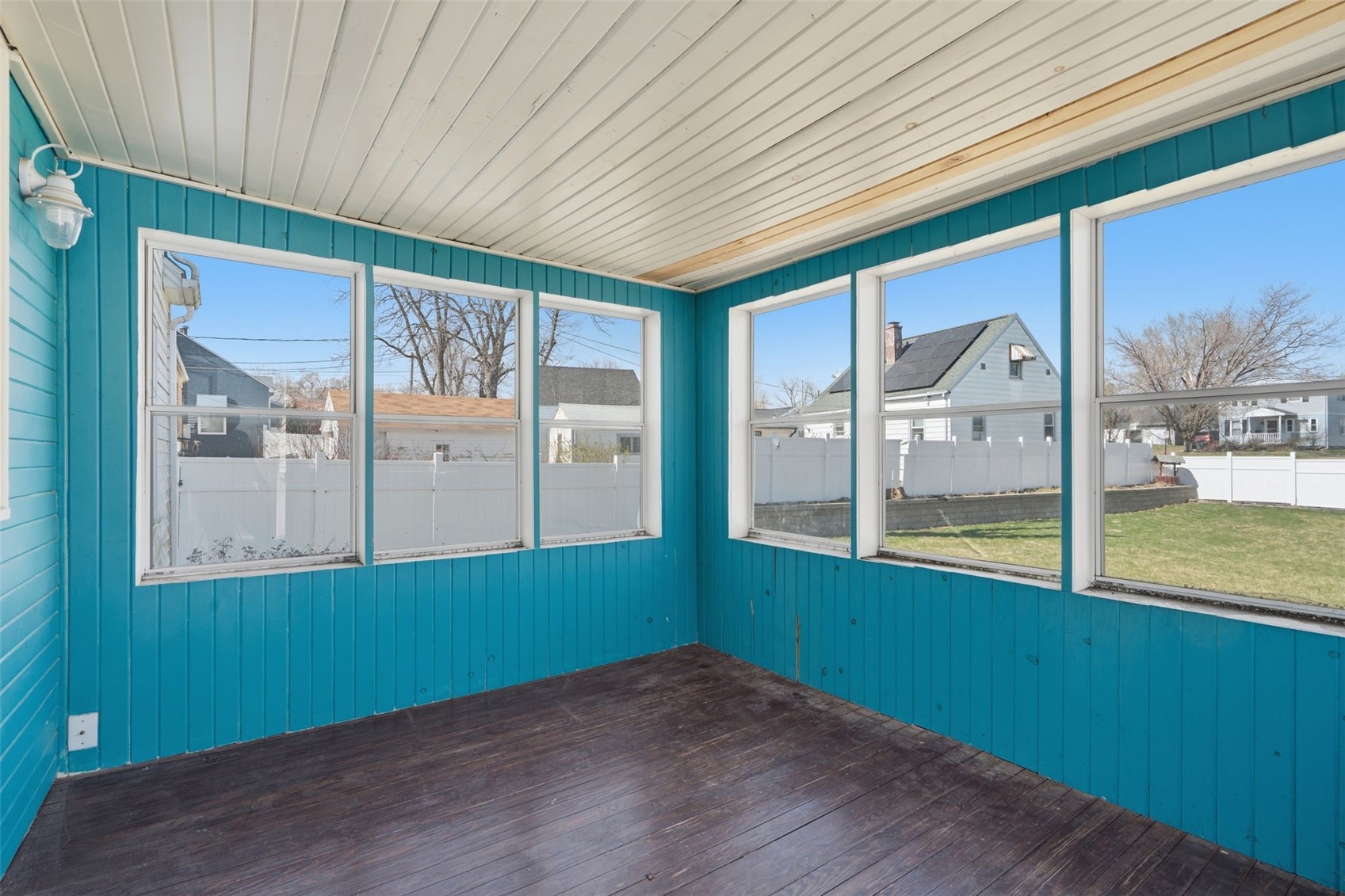 132 38th Street NE Cedar Rapids IA 52402