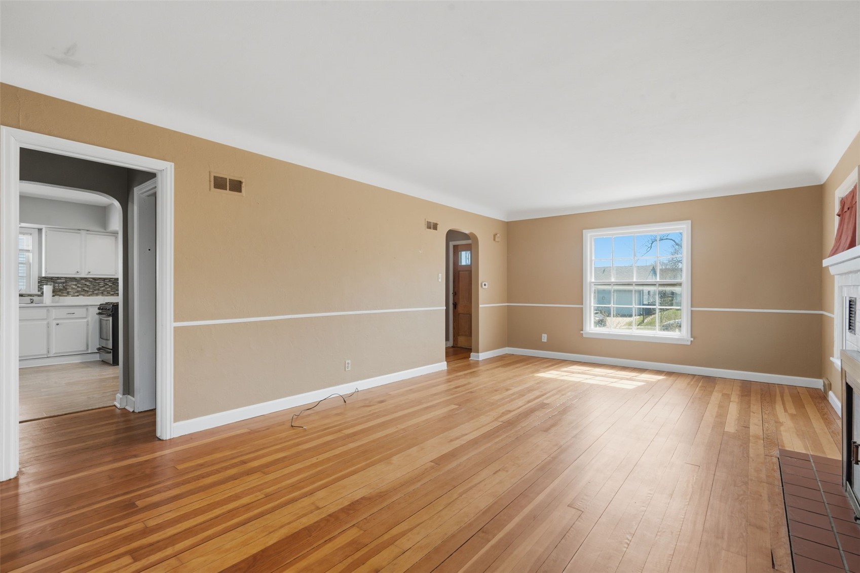 132 38th Street NE Cedar Rapids IA 52402