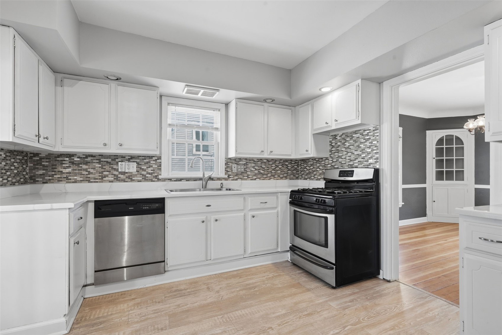 132 38th Street NE Cedar Rapids IA 52402