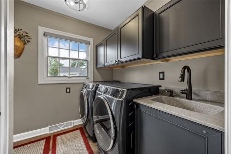 6000 Beverly Road SW Cedar Rapids IA 52404