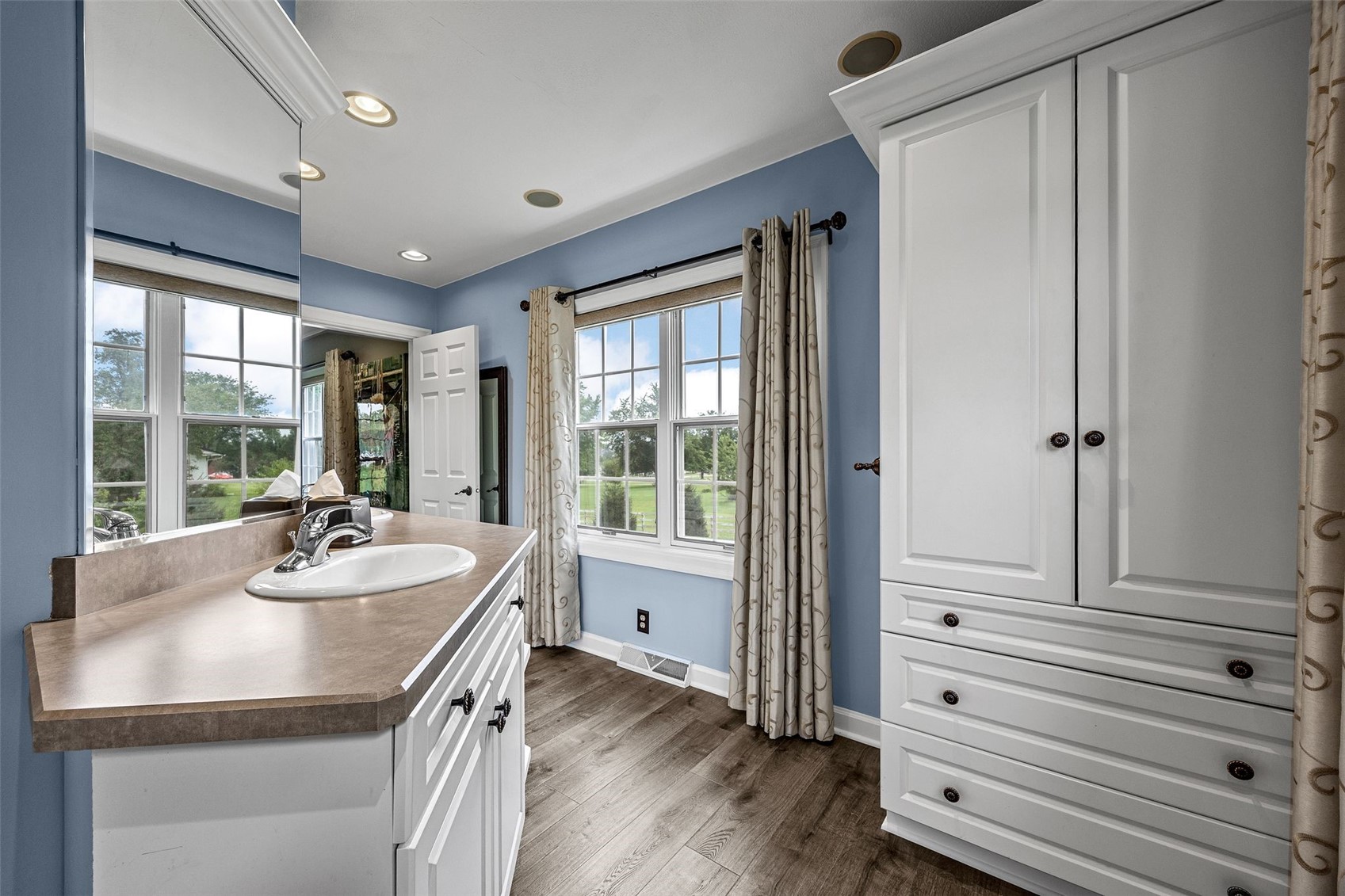 6000 Beverly Road SW Cedar Rapids IA 52404
