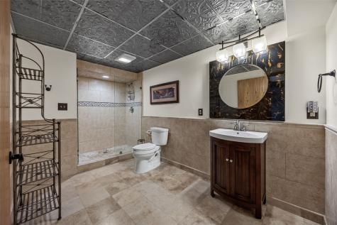 6000 Beverly Road SW Cedar Rapids IA 52404