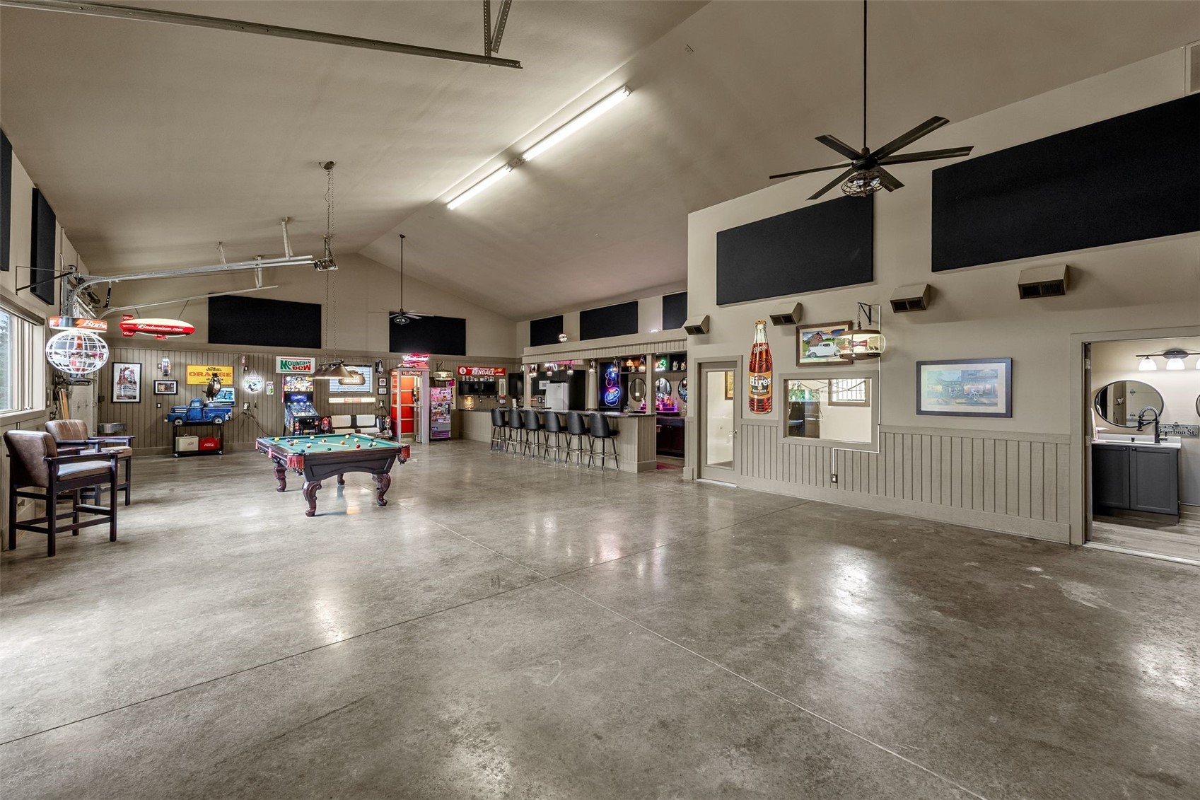 6000 Beverly Road SW Cedar Rapids IA 52404