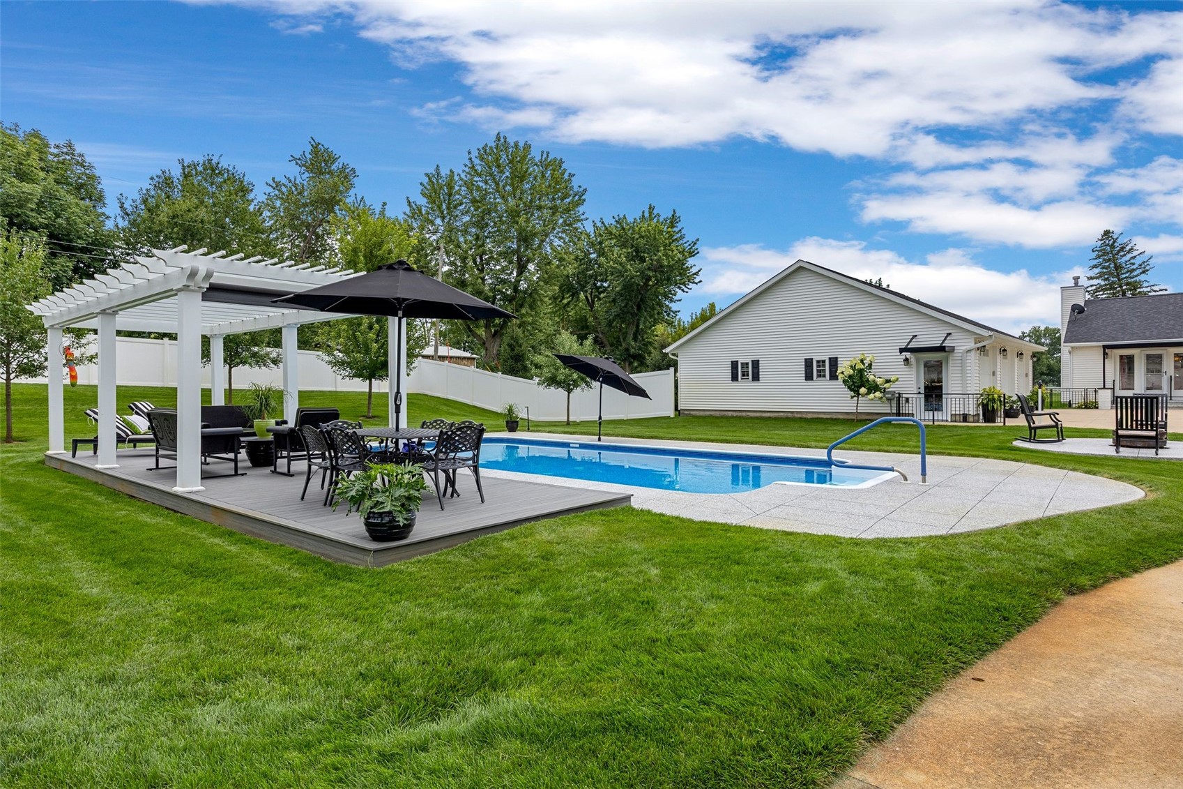 6000 Beverly Road SW Cedar Rapids IA 52404