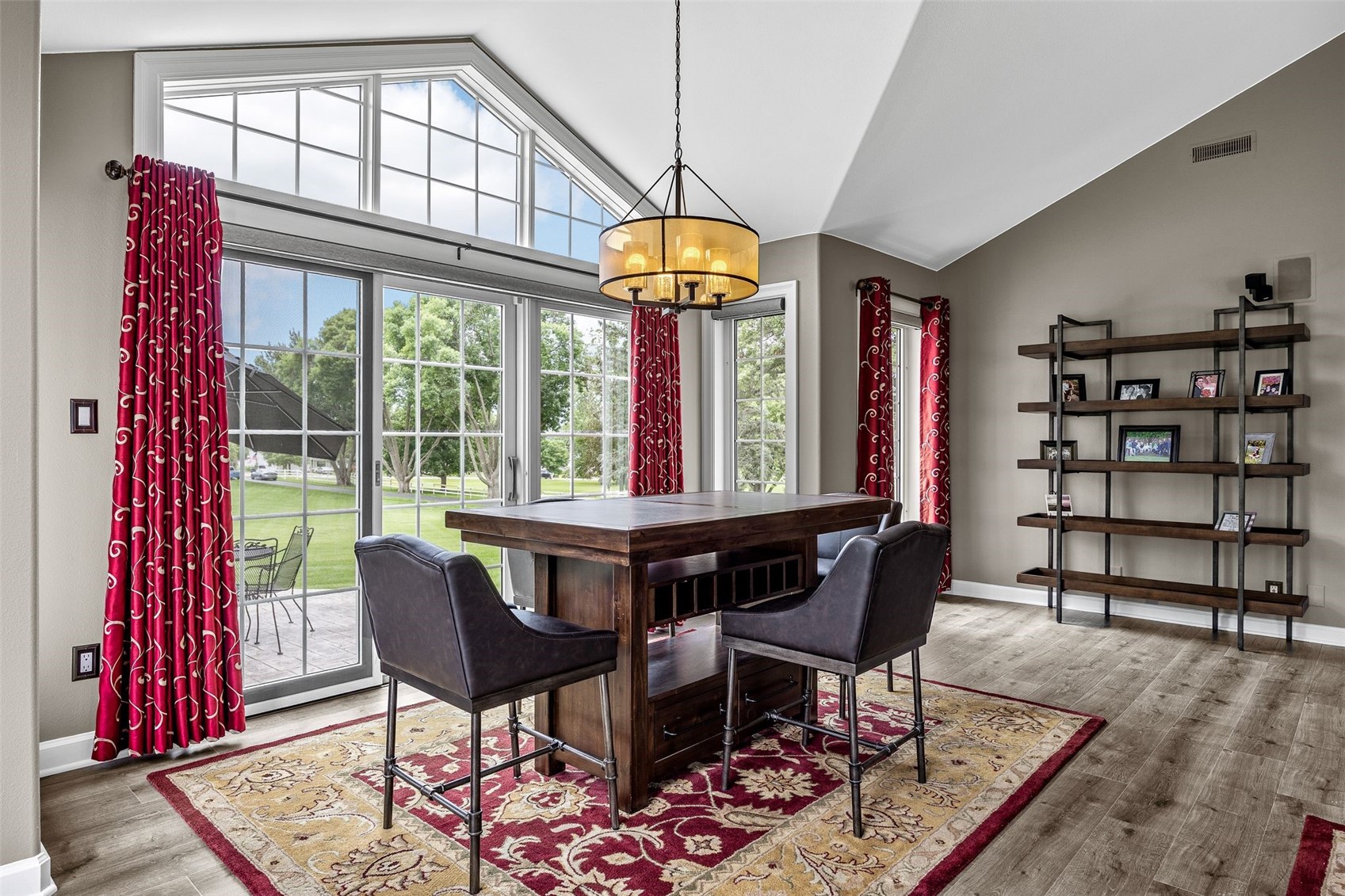 6000 Beverly Road SW Cedar Rapids IA 52404