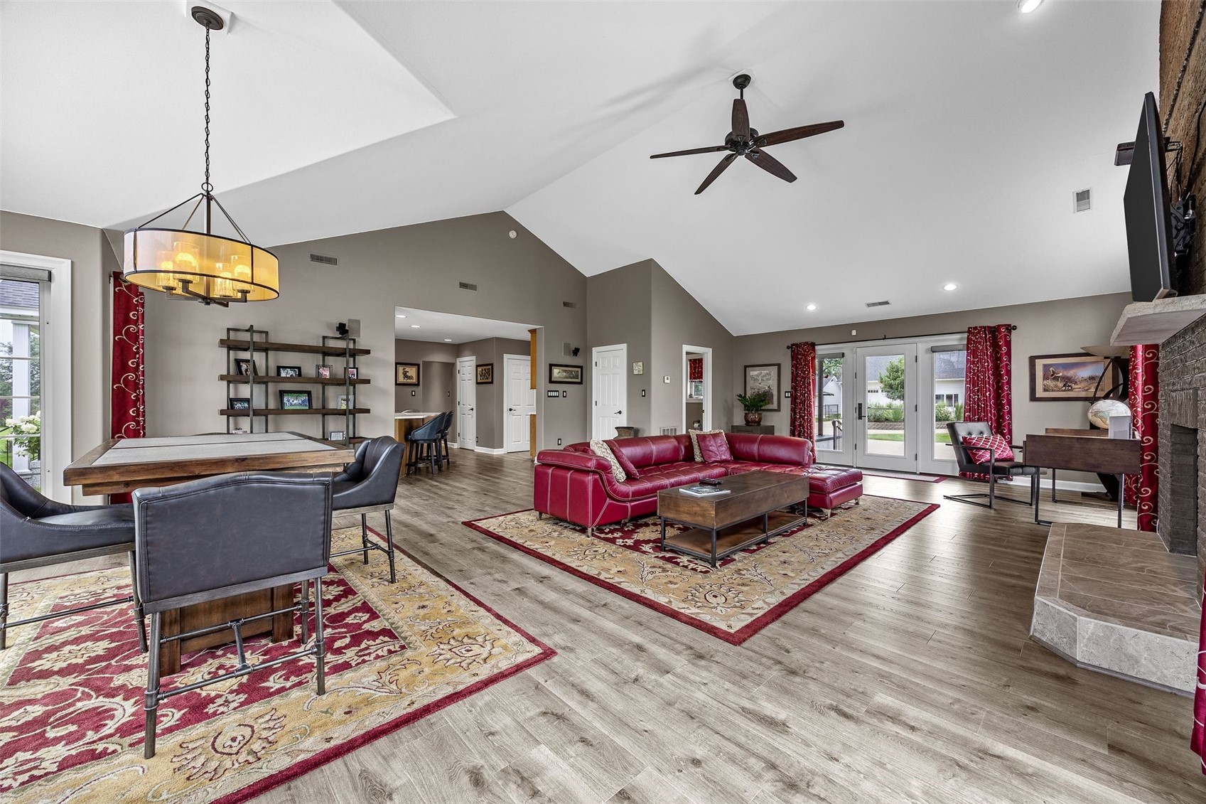 6000 Beverly Road SW Cedar Rapids IA 52404