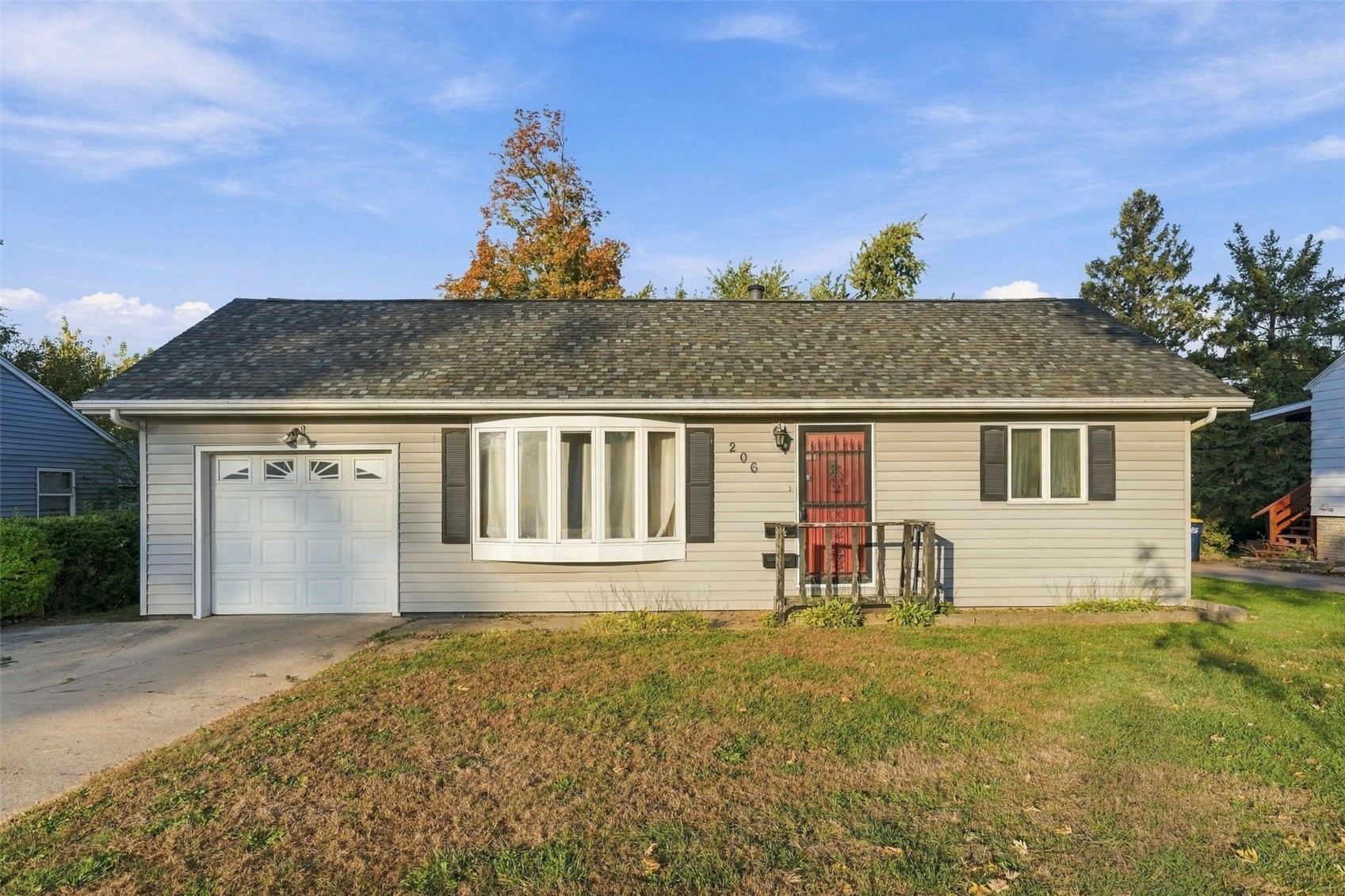 206 2nd Avenue Hiawatha IA 52233