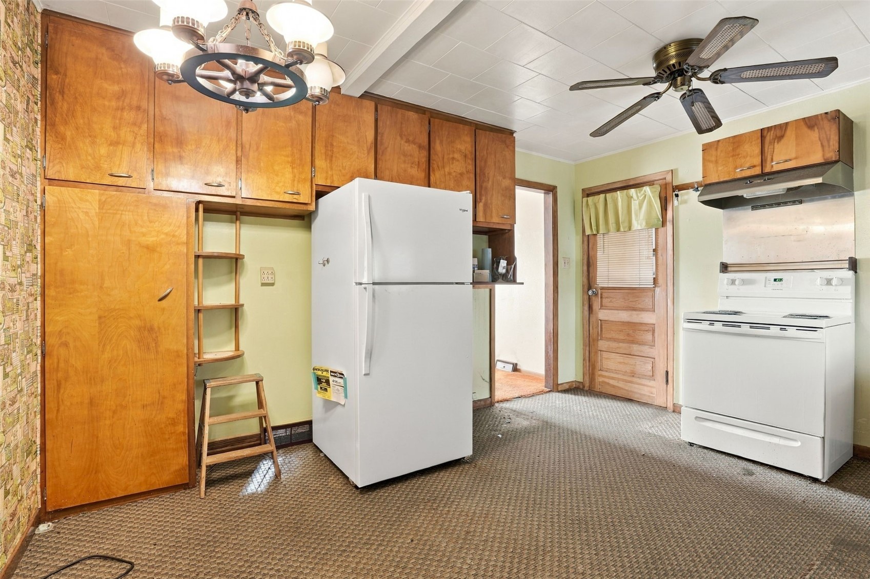 206 2nd Avenue Hiawatha IA 52233