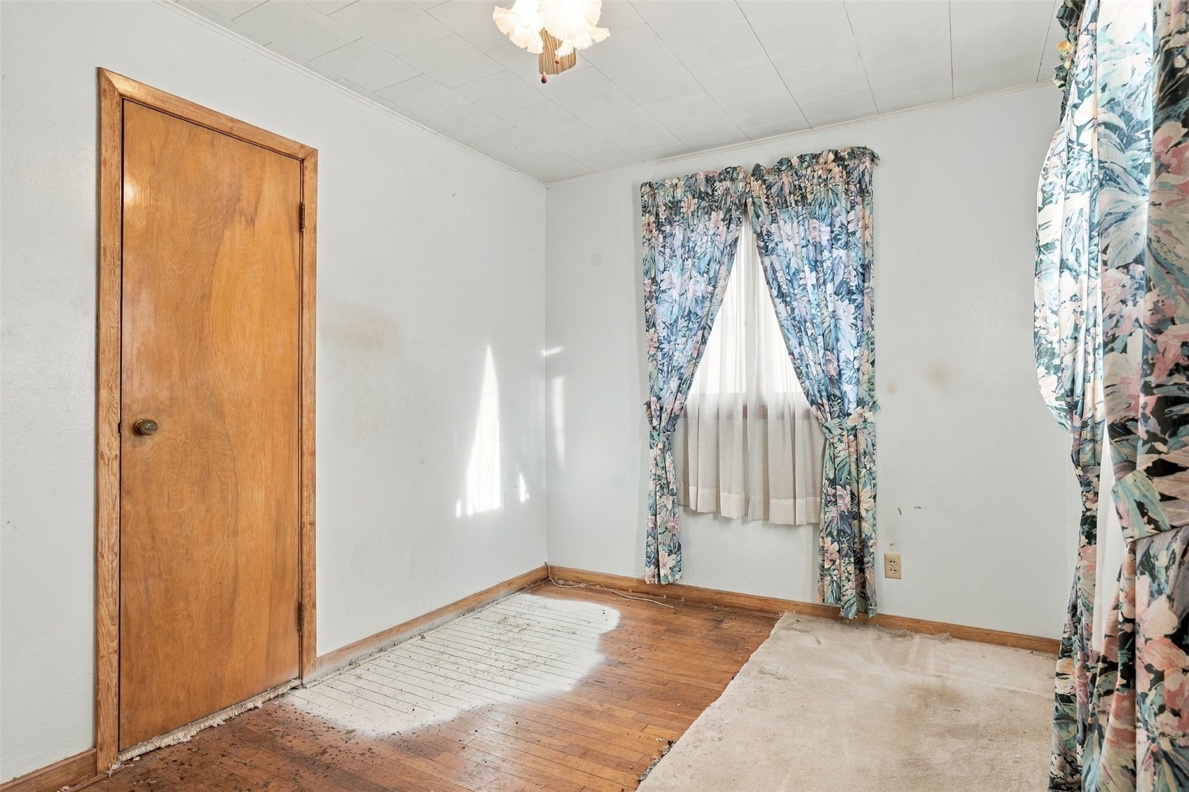 206 2nd Avenue Hiawatha IA 52233