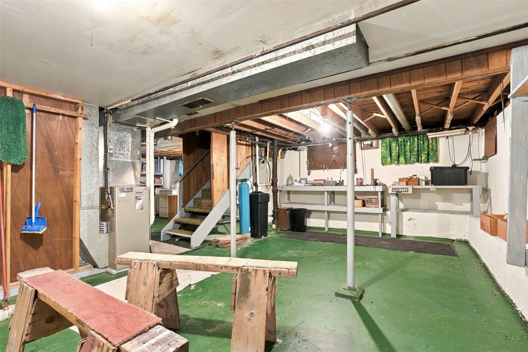 206 2nd Avenue Hiawatha IA 52233