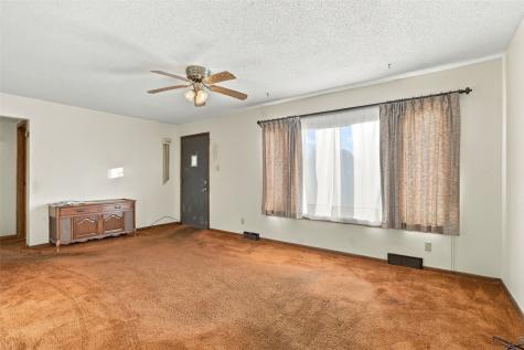 206 2nd Avenue Hiawatha IA 52233