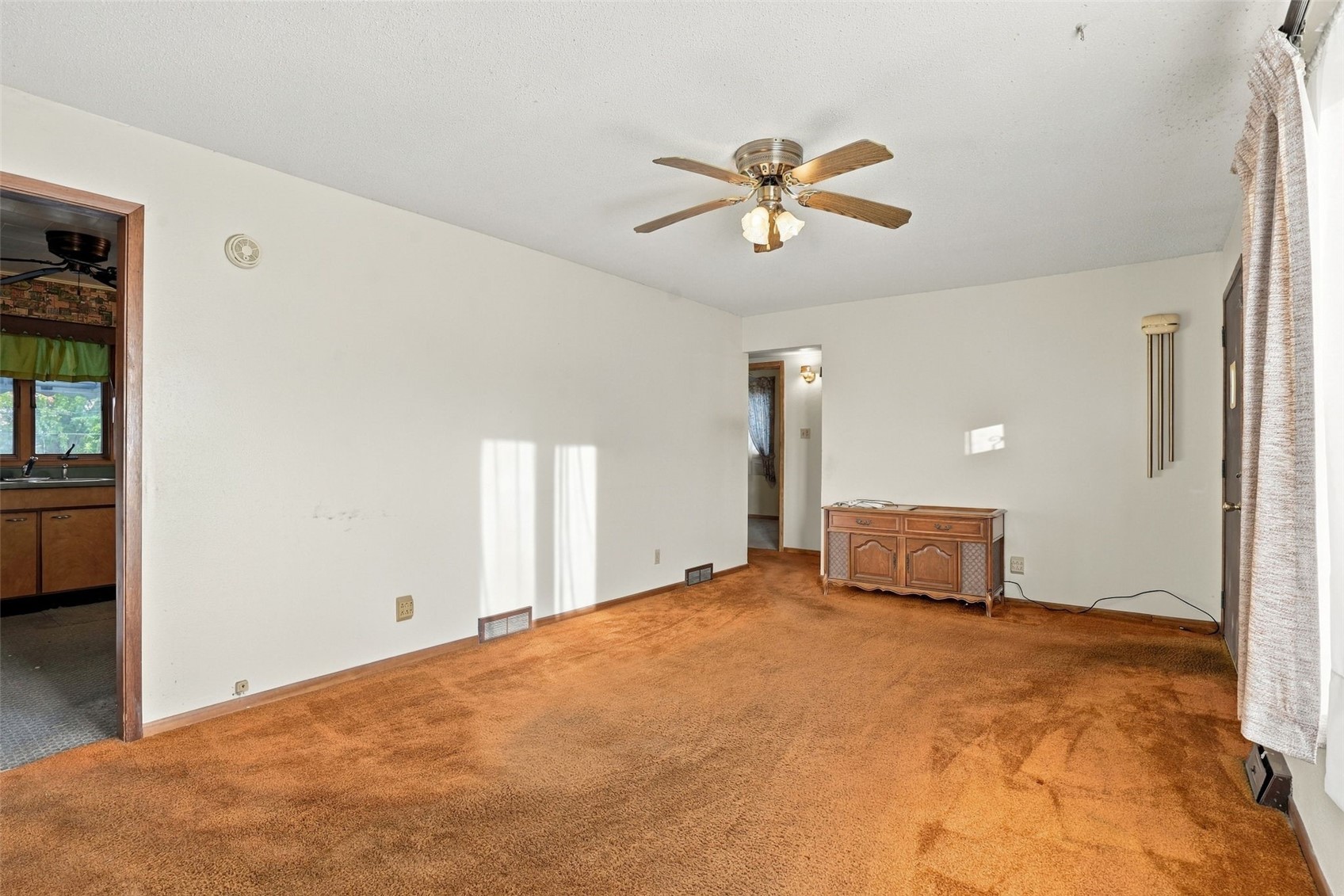 206 2nd Avenue Hiawatha IA 52233
