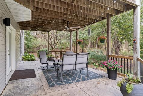 2650 Adirondack Drive NE Cedar Rapids IA 52402