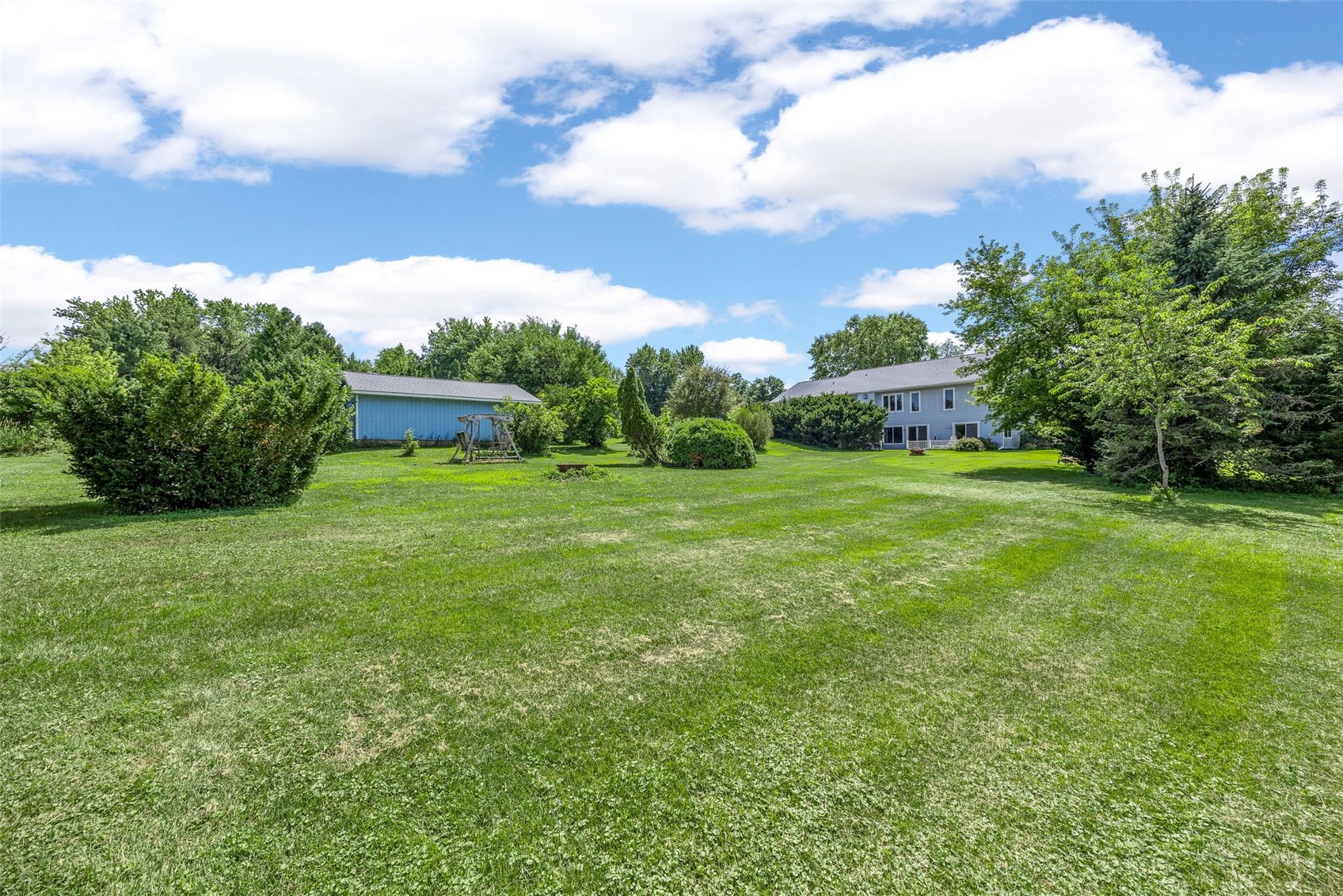 6808 Michael Road Palo IA 52324