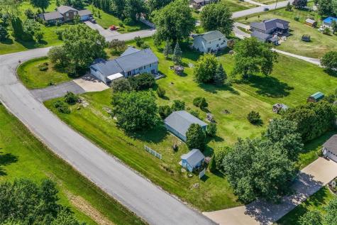 6808 Michael Road Palo IA 52324