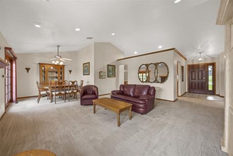 6808 Michael Road Palo IA 52324