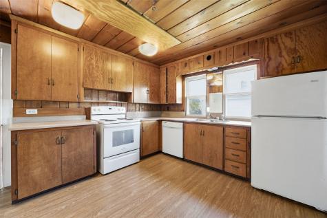 317 10th Avenue SW Mt Vernon IA 52314