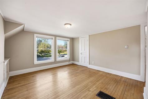 317 10th Avenue SW Mt Vernon IA 52314