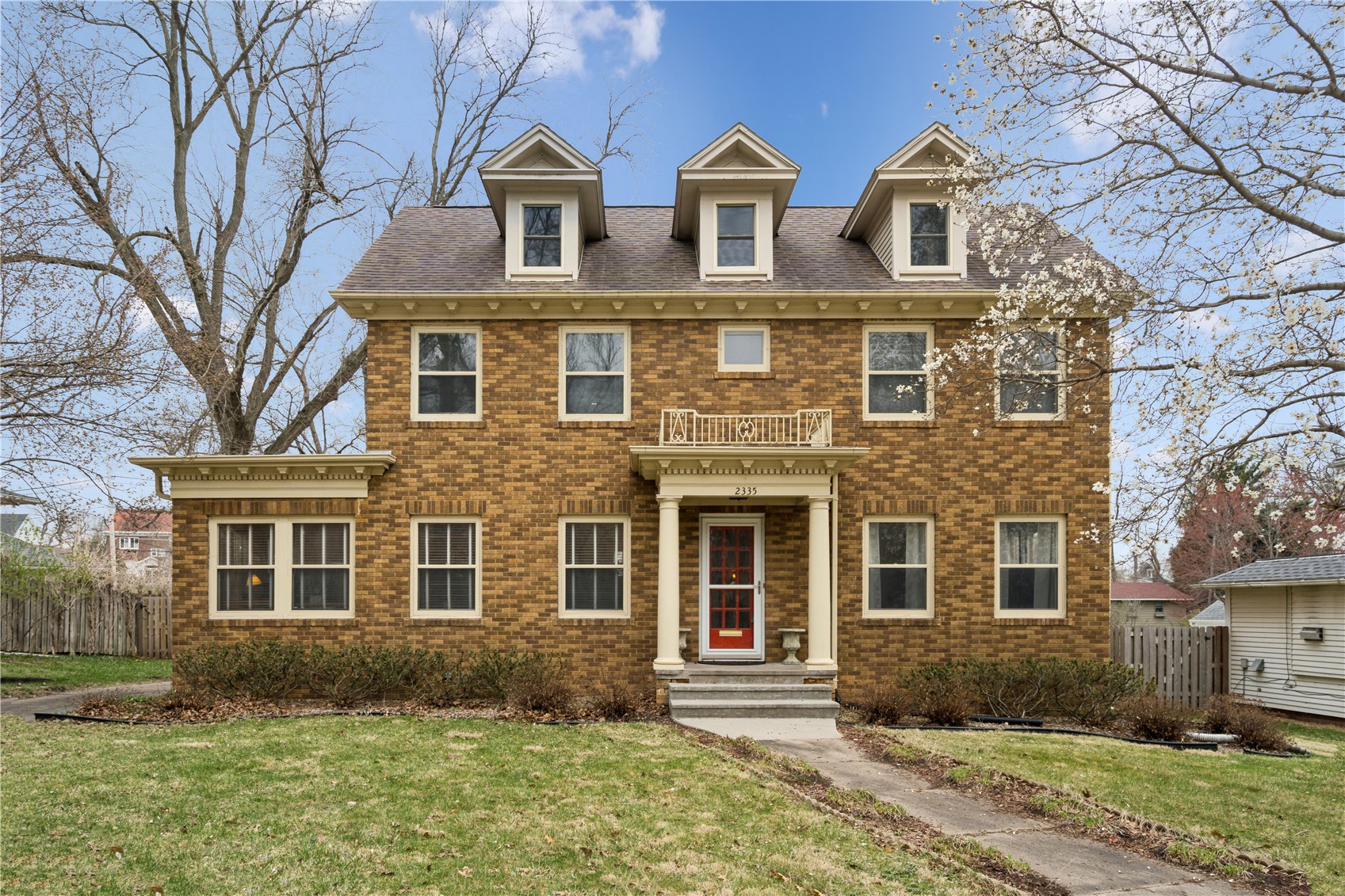 2335 Blake Boulevard SE Cedar Rapids IA 52403