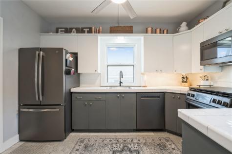 2335 Blake Boulevard SE Cedar Rapids IA 52403
