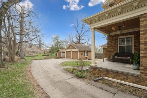 2335 Blake Boulevard SE Cedar Rapids IA 52403