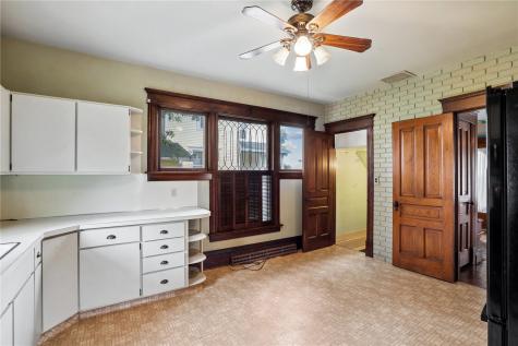 414 6th Avenue Clarence IA 52216