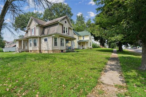 414 6th Avenue Clarence IA 52216