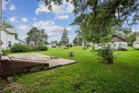 414 6th Avenue Clarence IA 52216