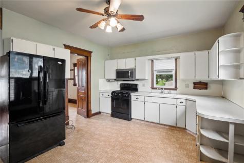 414 6th Avenue Clarence IA 52216