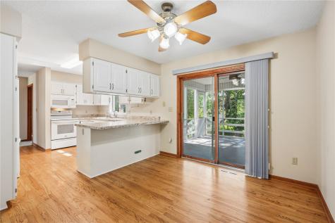 1129 Hampton Court Iowa City IA 52240