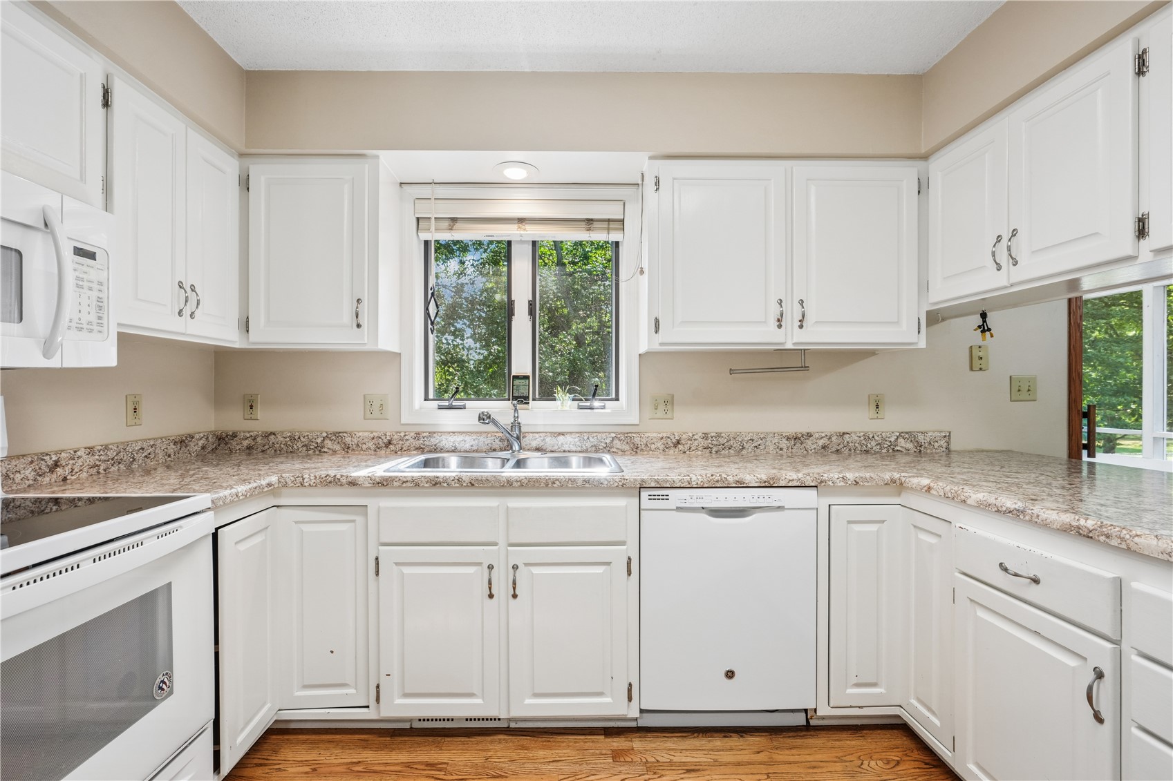 1129 Hampton Court Iowa City IA 52240