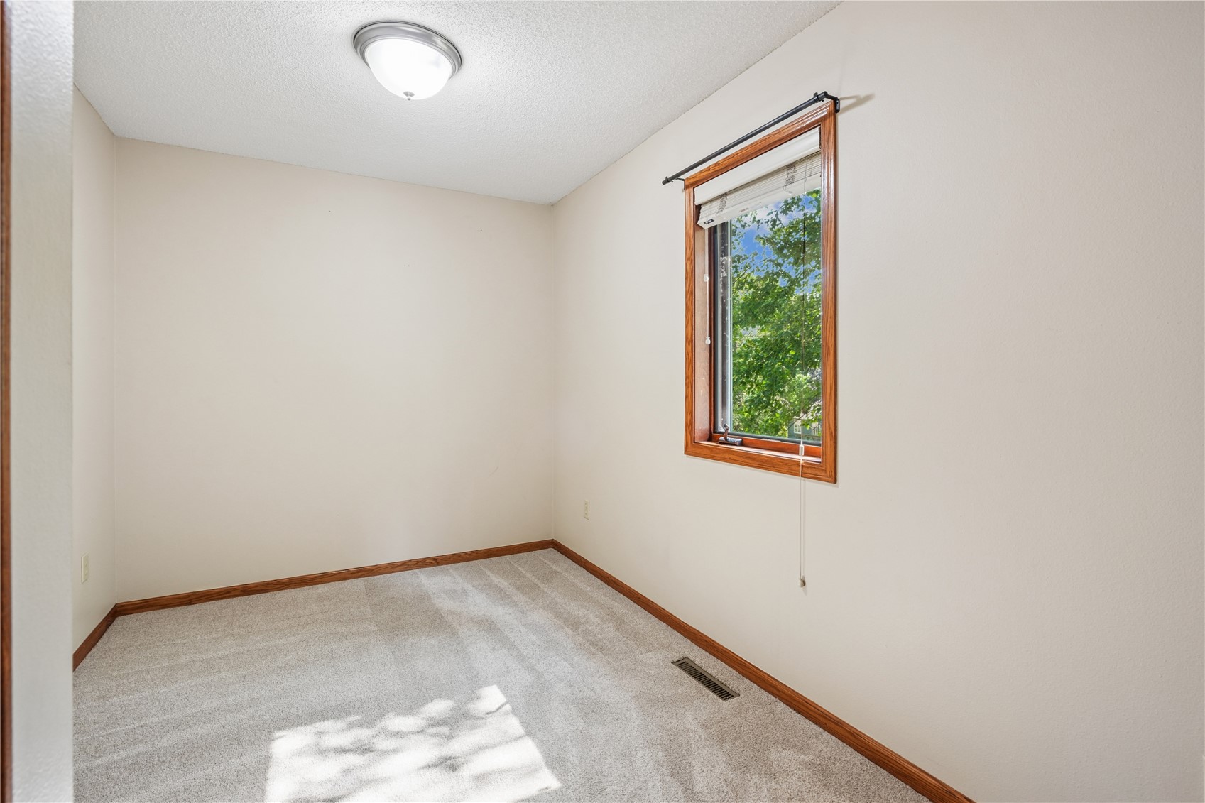 1129 Hampton Court Iowa City IA 52240