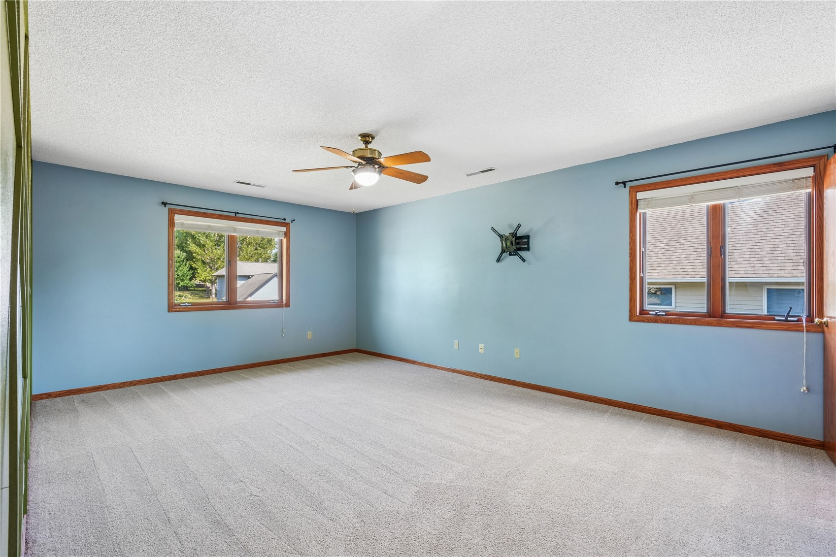 1129 Hampton Court Iowa City IA 52240