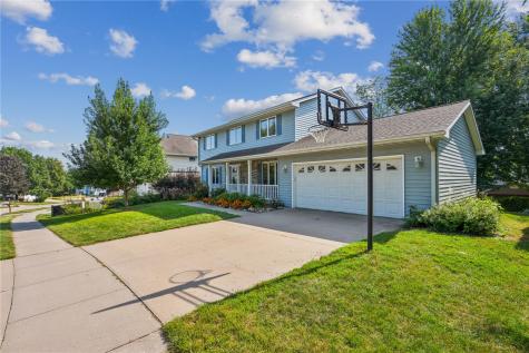 1129 Hampton Court Iowa City IA 52240