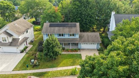 1129 Hampton Court Iowa City IA 52240