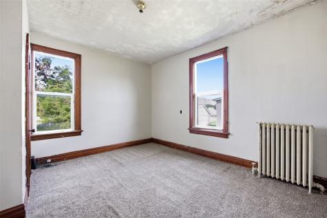109 S Front Street Greeley IA 52050