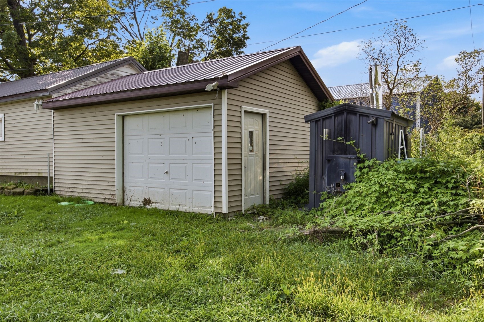 109 S Front Street Greeley IA 52050