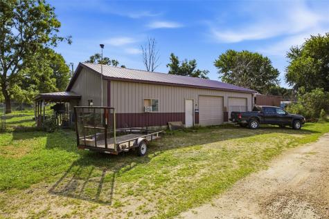 109 S Front Street Greeley IA 52050