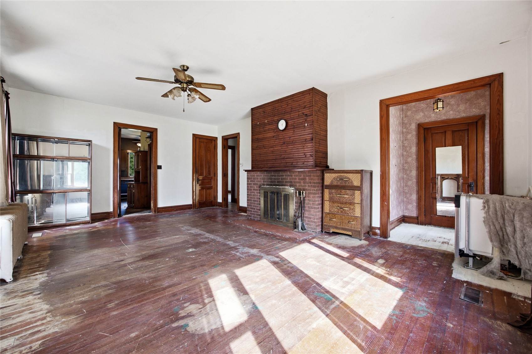 109 S Front Street Greeley IA 52050