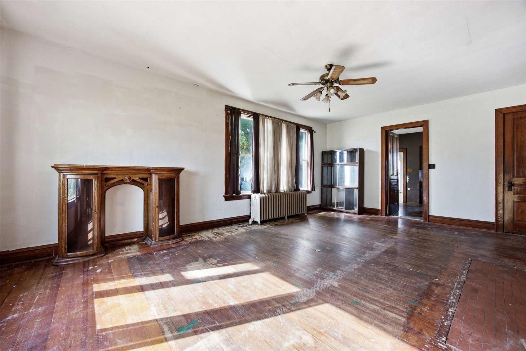 109 S Front Street Greeley IA 52050