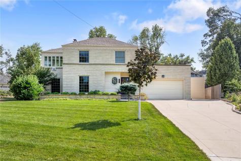 2241 Linden Drive SE Cedar Rapids IA 52405