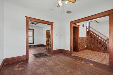 718 10th Avenue SW Cedar Rapids IA 52404